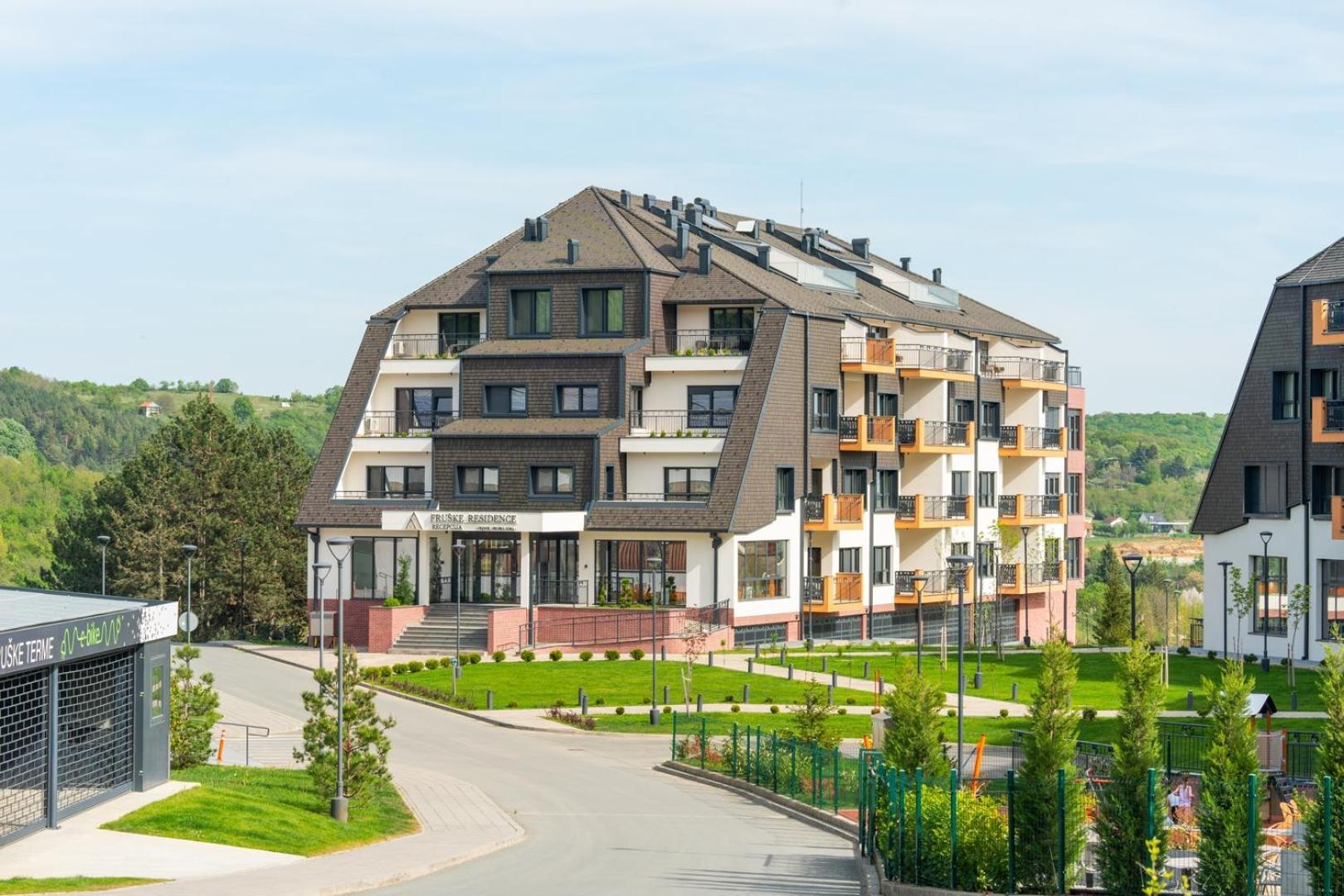 Fruske Residences Vrdnik Bagian luar foto