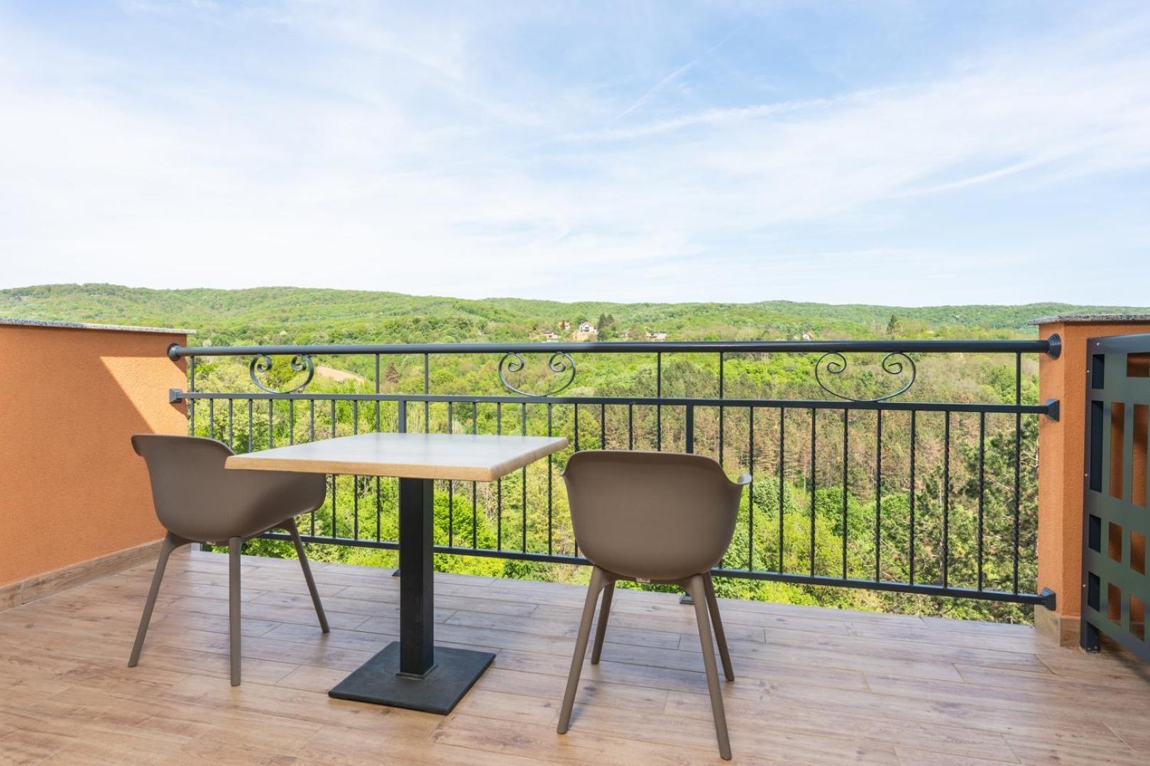 Fruske Residences Vrdnik Bagian luar foto